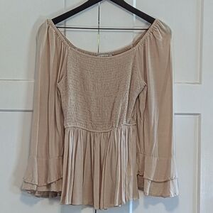 Hayden Blouse Bell Sleeves Peplum Romantic Sz Large Feminine Ruffles Excel Used